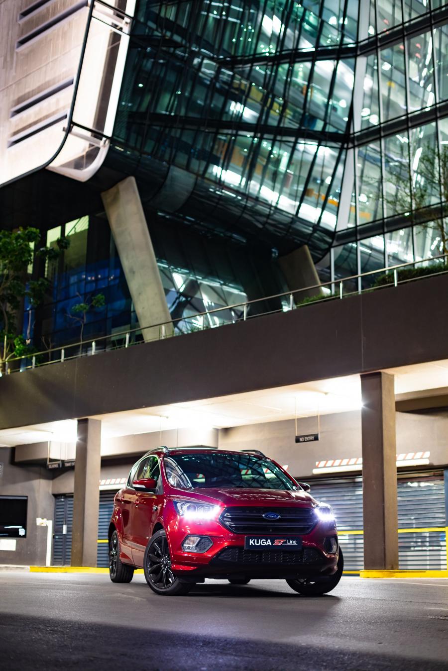  Ford Kuga ST-Line 2018 года  (ZA) (фото 35 из 35)